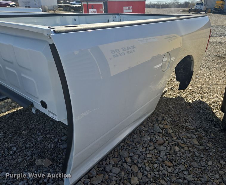 image for item EQ6811 Pickup truck bed