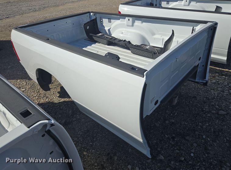 image for item EQ6812 Pickup truck bed