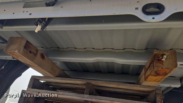 image for item EQ6812 Pickup truck bed