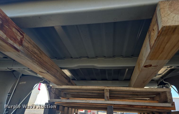 image for item EQ6812 Pickup truck bed