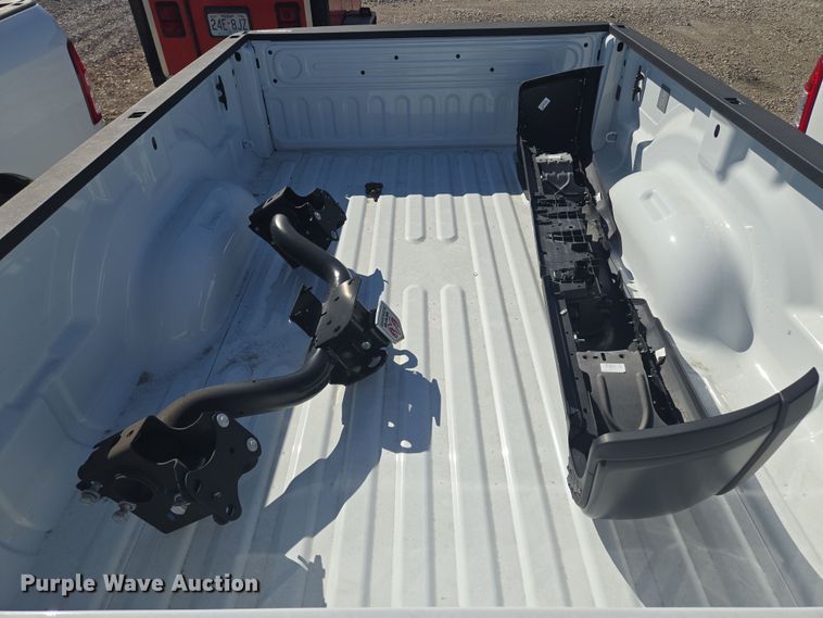 image for item EQ6812 Pickup truck bed