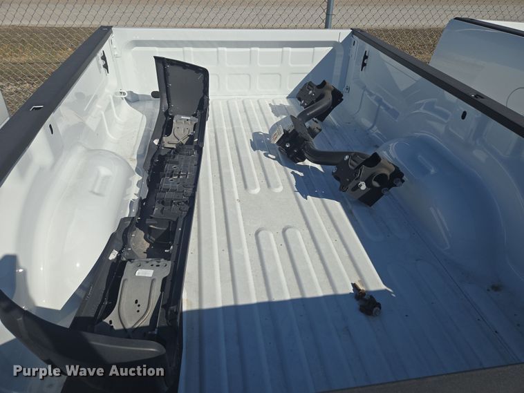 image for item EQ6812 Pickup truck bed