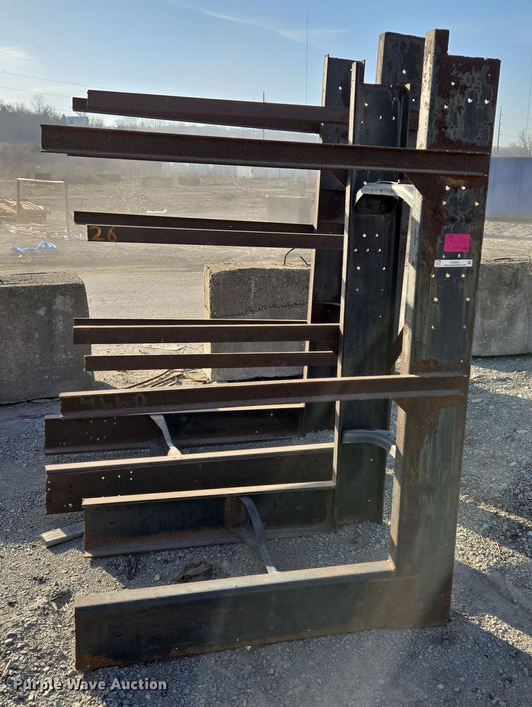 image for item EQ6821 Cantilever racking