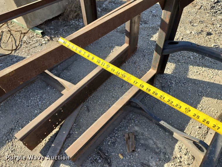 image for item EQ6821 Cantilever racking