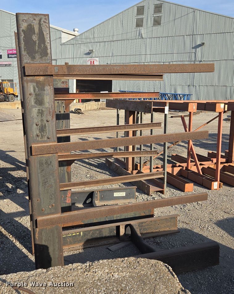 image for item EQ6822 Cantilever racking