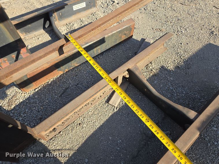 image for item EQ6822 Cantilever racking