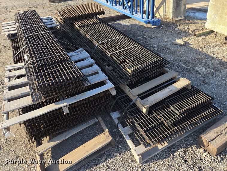 image for item EQ6824 (21) bar grating sheets