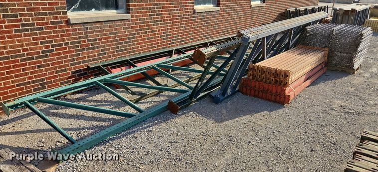 image for item EQ6827 Teardrop  pallet racking 