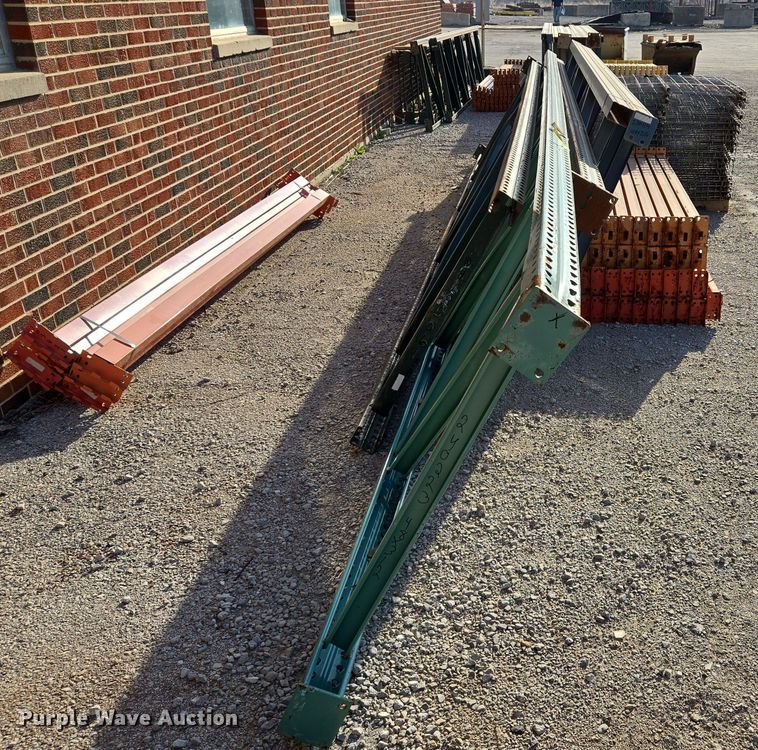 image for item EQ6827 Teardrop  pallet racking 