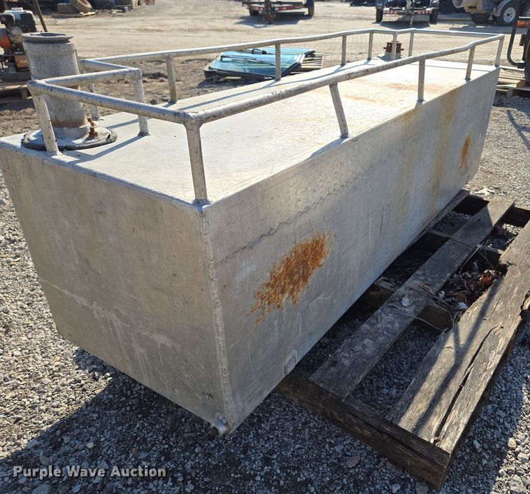 image for item EQ6839 Fuel tank 