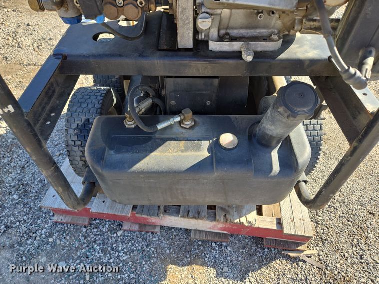 image for item EQ6841 Mi-T-M HSP-3504-3MGR pressure washer