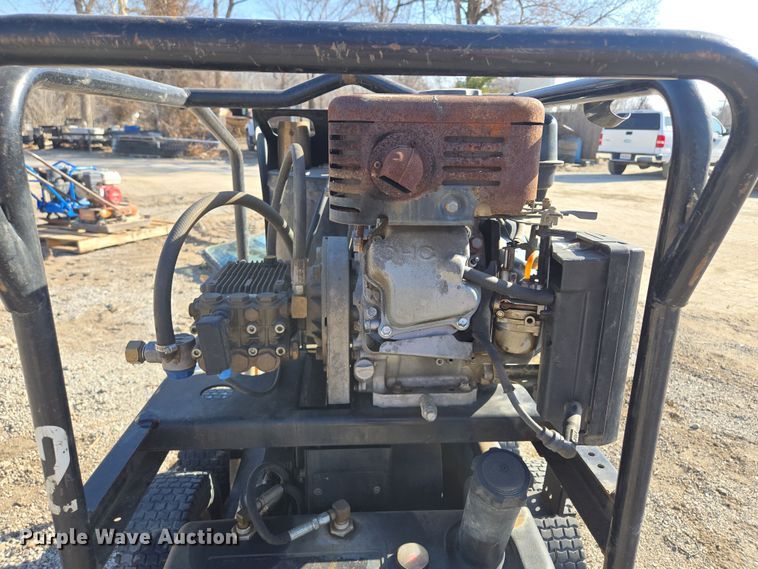 image for item EQ6841 Mi-T-M HSP-3504-3MGR pressure washer