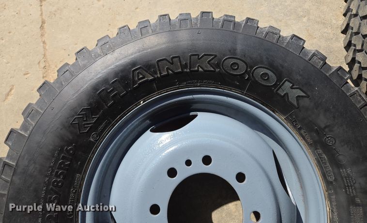 image for item EQ6844 (4) Hankook Dynamic MT LT235/85R16 tires and wheels