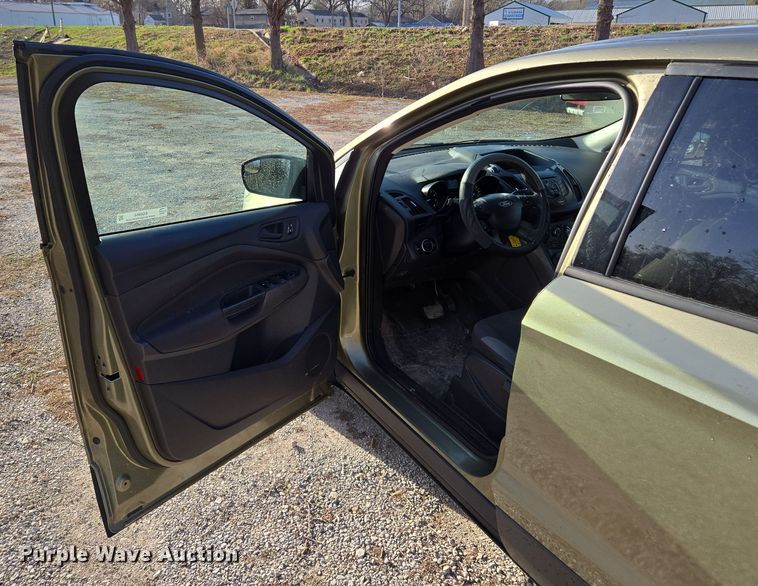 image for item EQ6864 2013 Ford  Escape  SUV