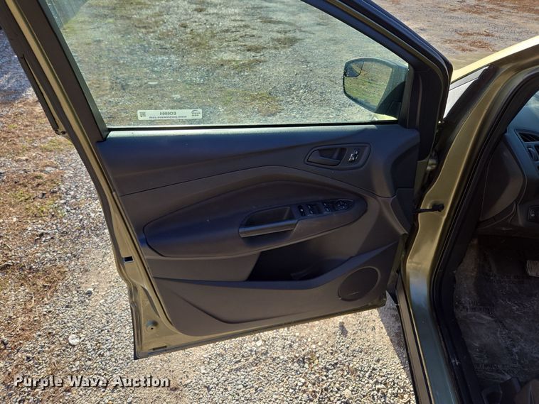 image for item EQ6864 2013 Ford  Escape  SUV