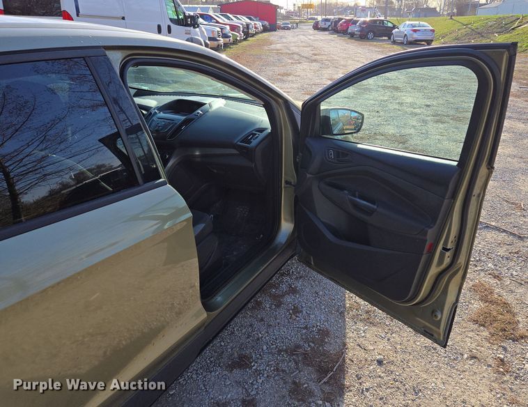 image for item EQ6864 2013 Ford  Escape  SUV