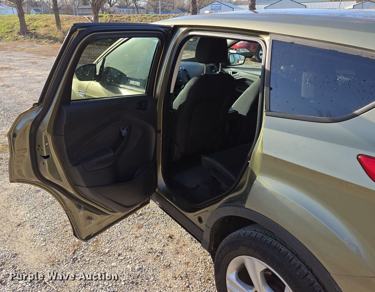 image for item EQ6864 2013 Ford  Escape  SUV