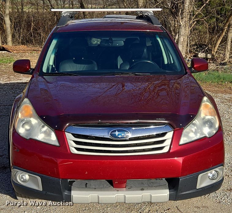image for item EQ6865 2012 Subaru  Outback  SUV