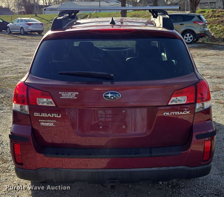 image for item EQ6865 2012 Subaru  Outback  SUV