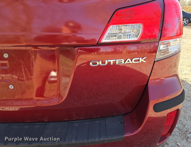 image for item EQ6865 2012 Subaru  Outback  SUV