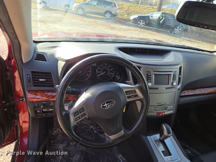 image for item EQ6865 2012 Subaru  Outback  SUV