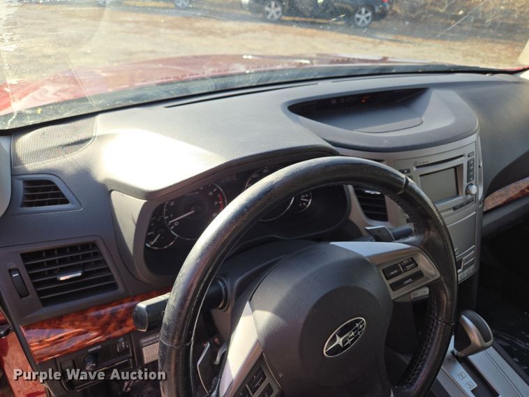 image for item EQ6865 2012 Subaru  Outback  SUV