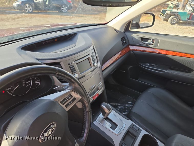 image for item EQ6865 2012 Subaru  Outback  SUV