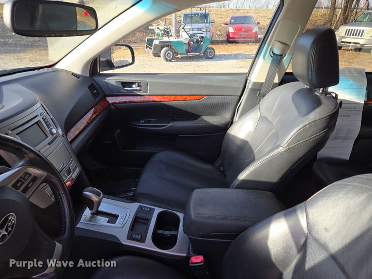 image for item EQ6865 2012 Subaru  Outback  SUV