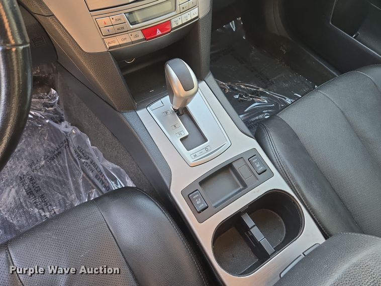 image for item EQ6865 2012 Subaru  Outback  SUV