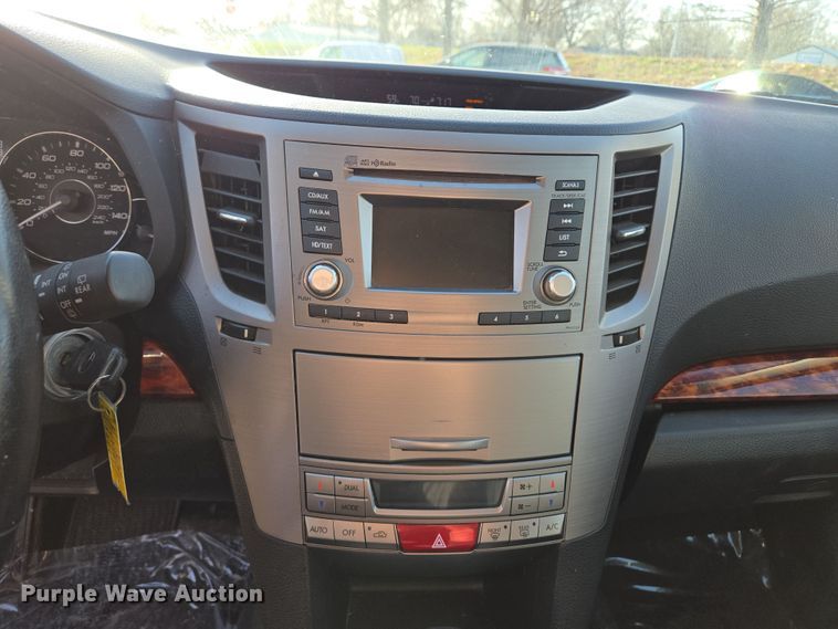 image for item EQ6865 2012 Subaru  Outback  SUV