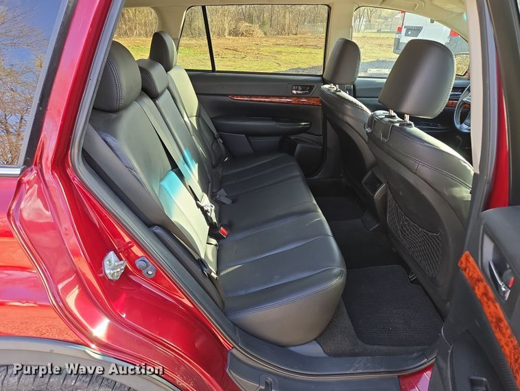 image for item EQ6865 2012 Subaru  Outback  SUV