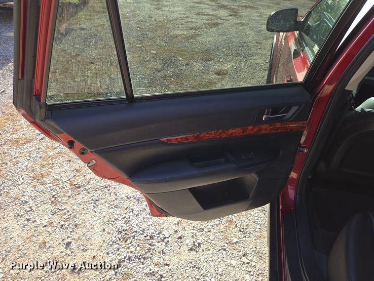 image for item EQ6865 2012 Subaru  Outback  SUV