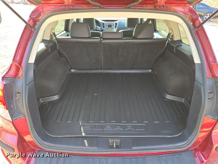 image for item EQ6865 2012 Subaru  Outback  SUV