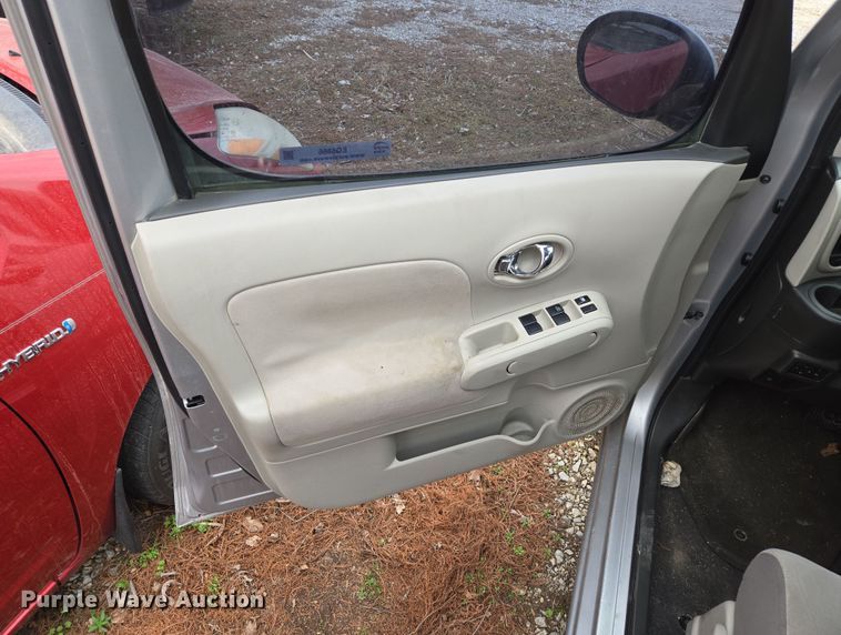 image for item EQ6866 2009 Nissan  Cube  SUV