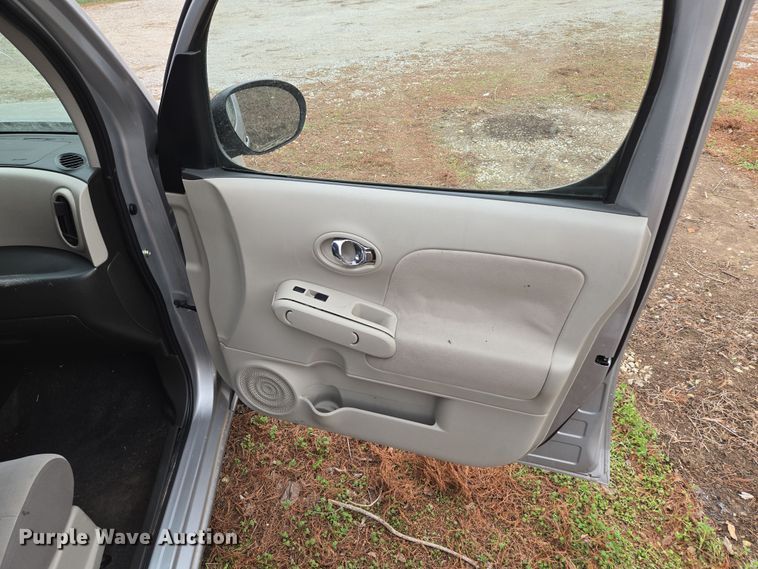 image for item EQ6866 2009 Nissan  Cube  SUV