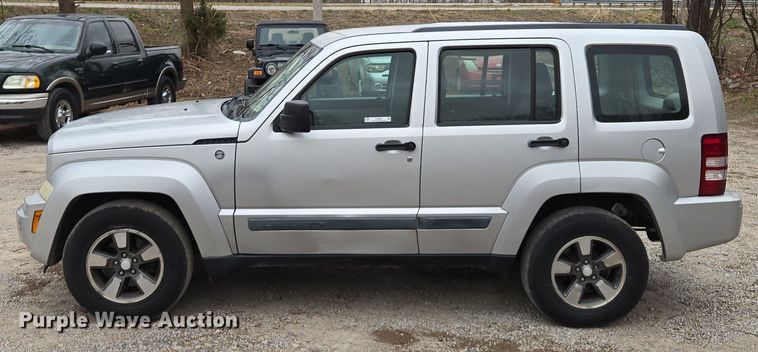 image for item EQ6869 2008 Jeep  Liberty SUV