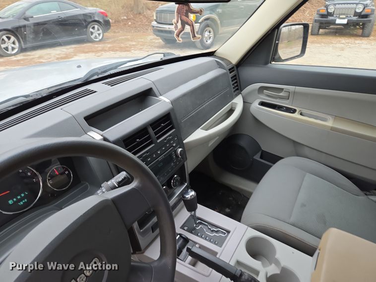 image for item EQ6869 2008 Jeep  Liberty SUV