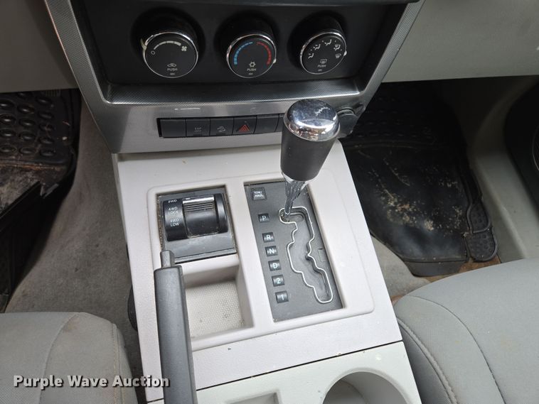 image for item EQ6869 2008 Jeep  Liberty SUV