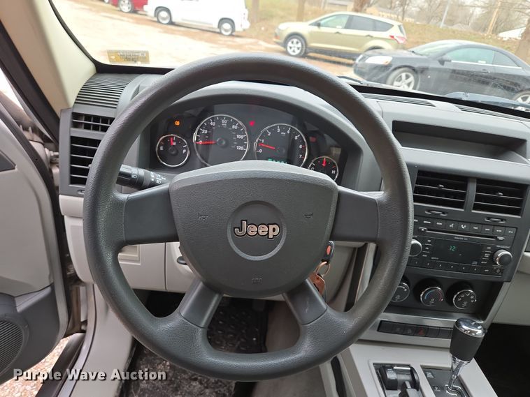 image for item EQ6869 2008 Jeep  Liberty SUV