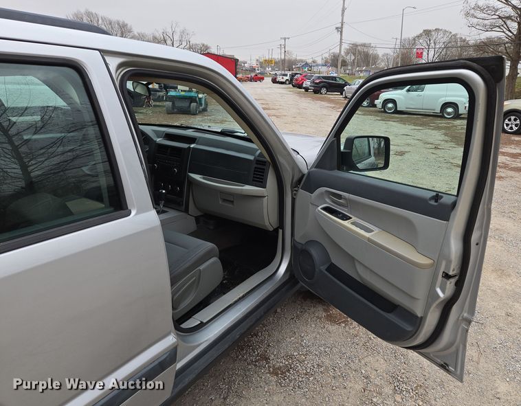 image for item EQ6869 2008 Jeep  Liberty SUV