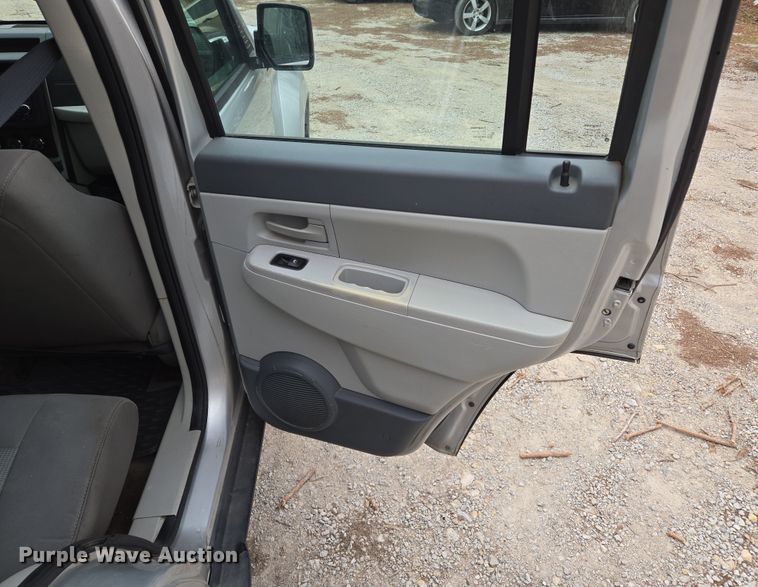 image for item EQ6869 2008 Jeep  Liberty SUV