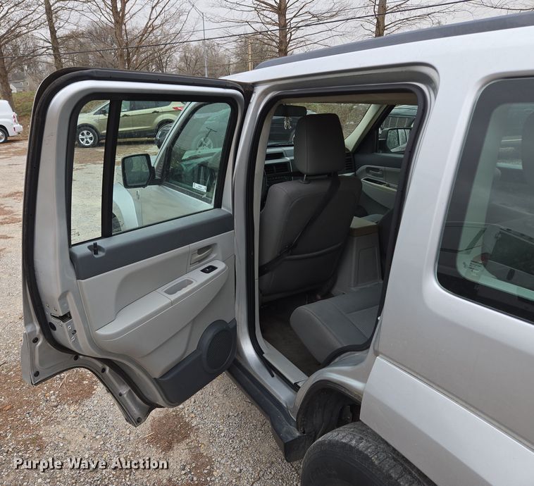 image for item EQ6869 2008 Jeep  Liberty SUV