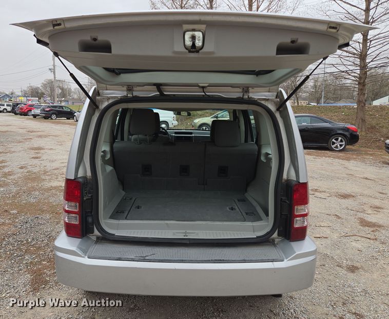 image for item EQ6869 2008 Jeep  Liberty SUV