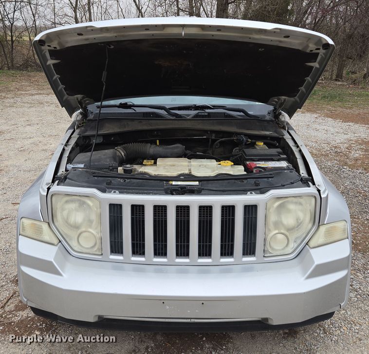 image for item EQ6869 2008 Jeep  Liberty SUV