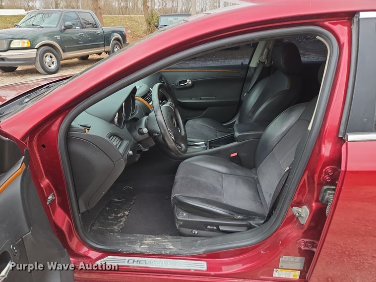 image for item EQ6870 2010 Chevrolet Malibu LT 