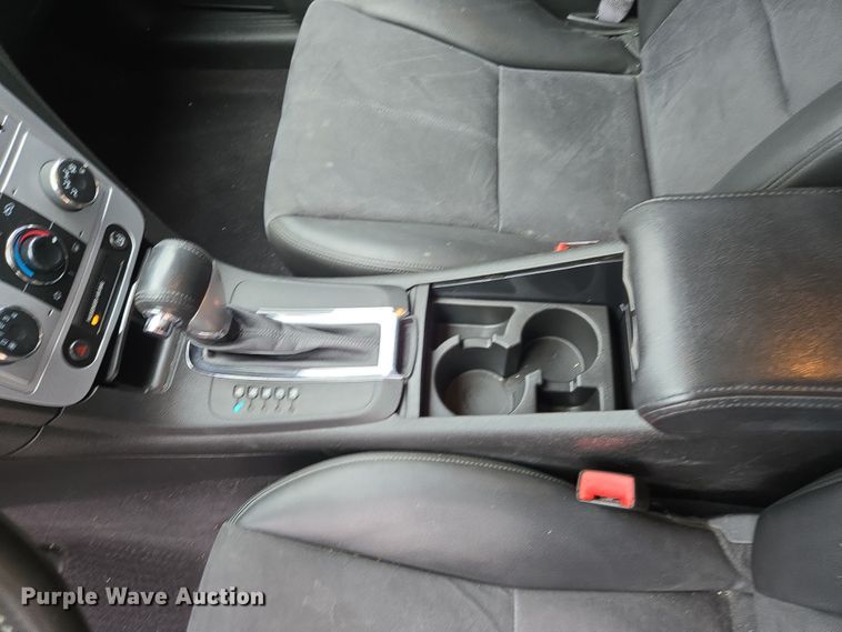 image for item EQ6870 2010 Chevrolet Malibu LT 