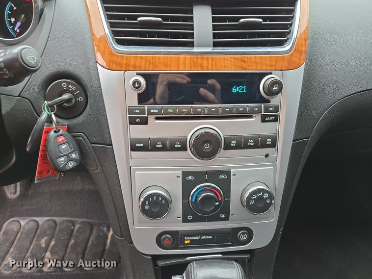 image for item EQ6870 2010 Chevrolet Malibu LT 