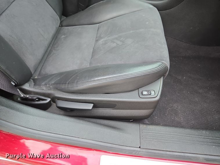 image for item EQ6870 2010 Chevrolet Malibu LT 