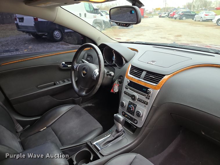 image for item EQ6870 2010 Chevrolet Malibu LT 