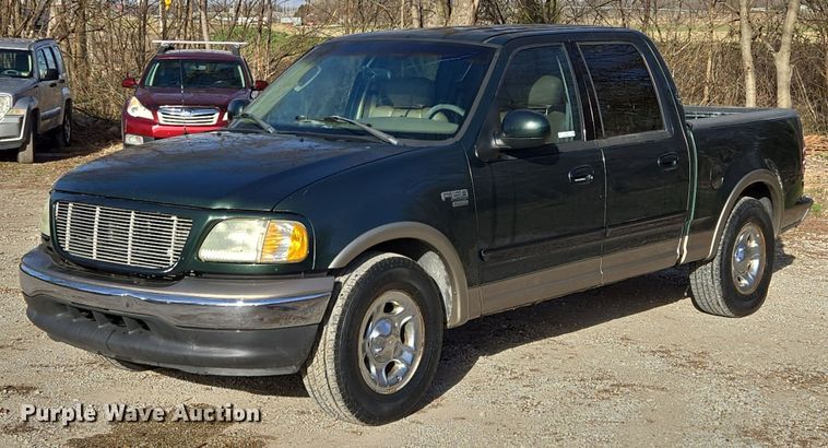 image for item EQ6871 2002 Ford F150 SuperCrew pickup truck